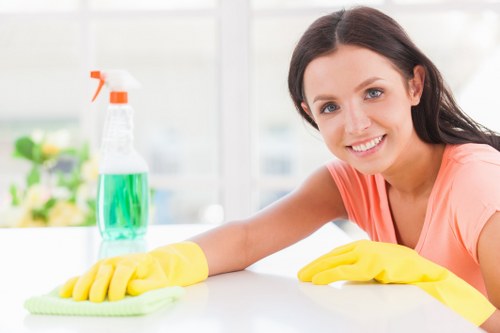 Professional move-out cleaning service for Uxbridge homes and flats