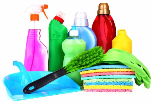 House cleaning for Uxbridge properties, including rentals and family homes